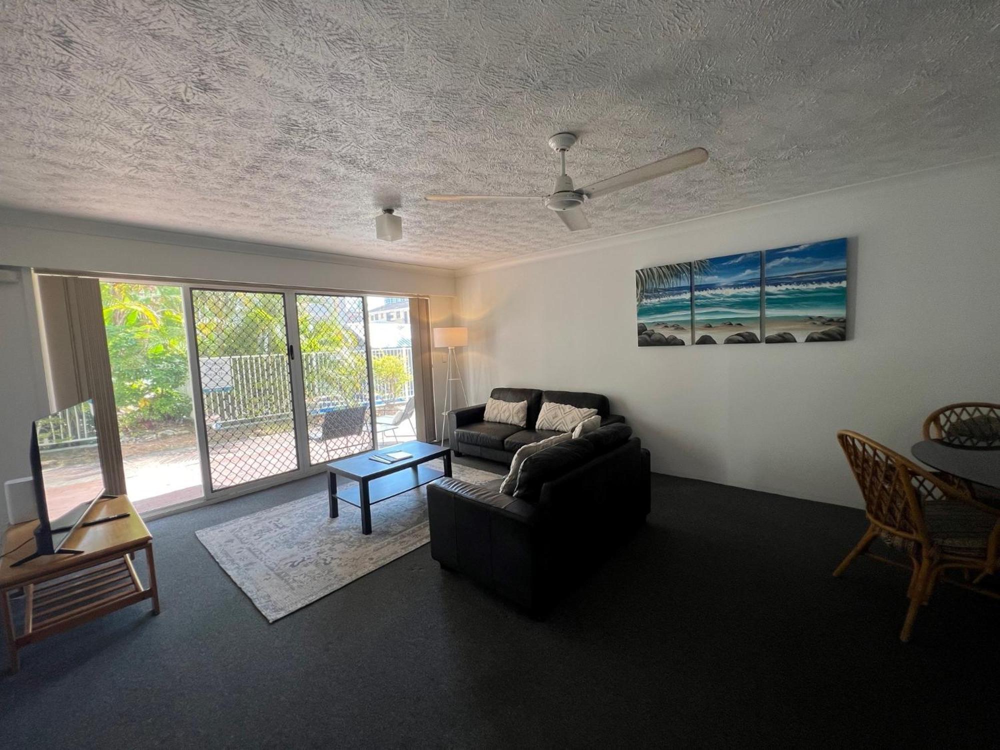 Aparthotel Cascade Gardens Apartments Gold Coast